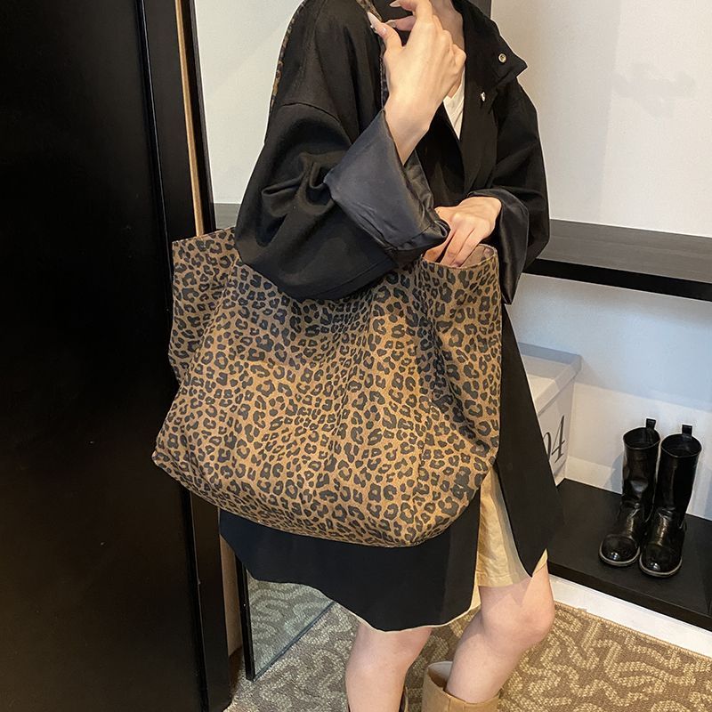 Vellorae Single Shoulder Canvas Tote Bag-Leopard