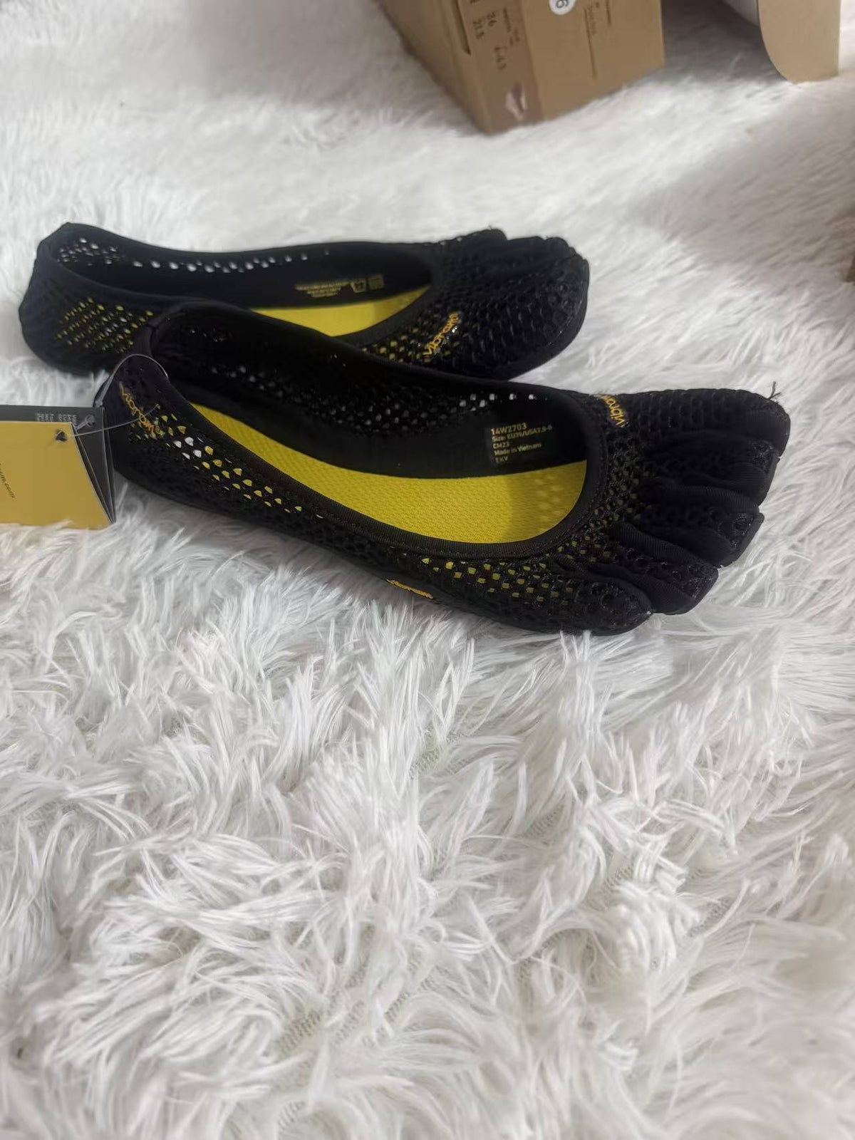 Vellorae 5 Finger shoes